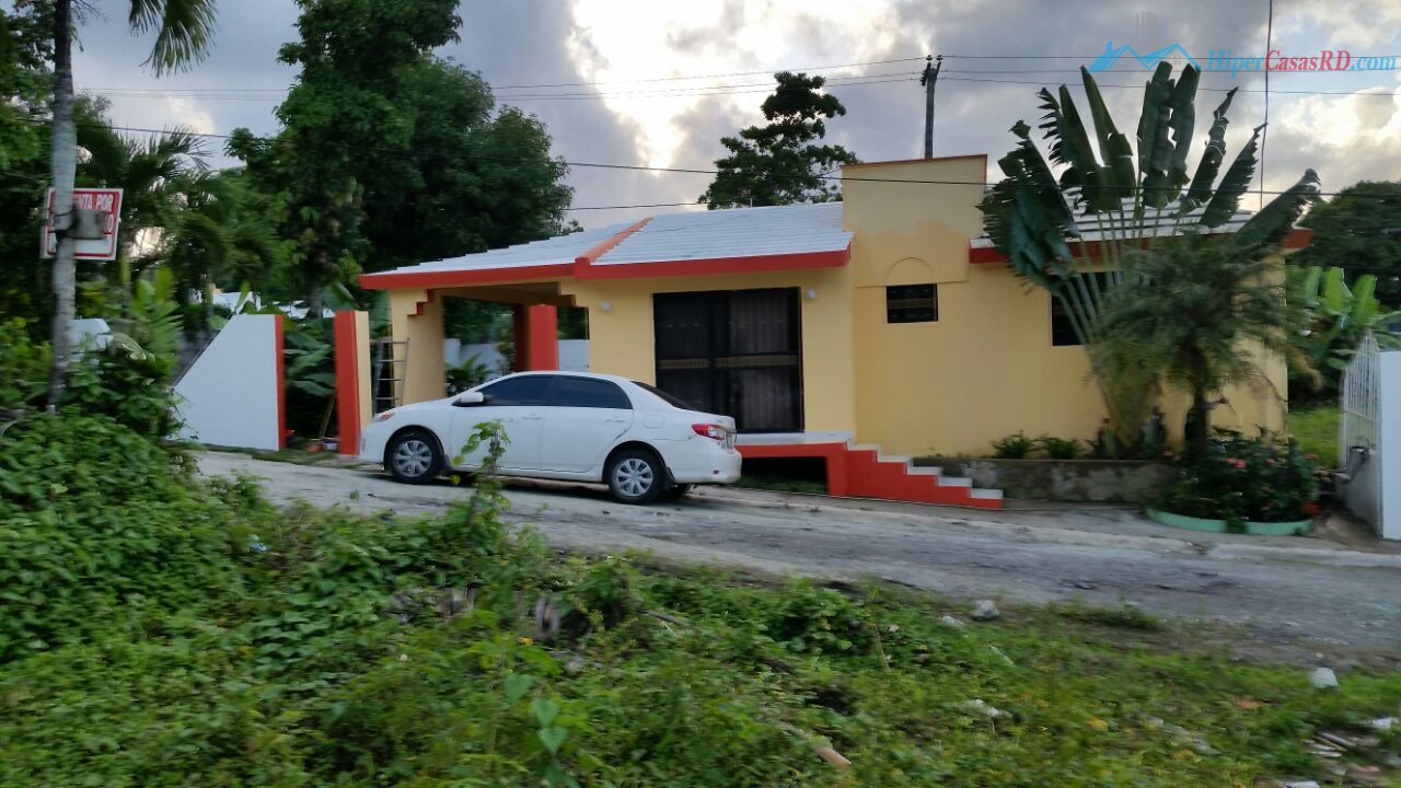 VENDIDA Casa con patio en Residencial Florida - Hipercasas